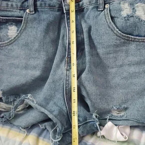 Princess polly shorts - Picture 6 of 6